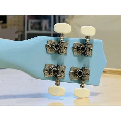 Chitara pentru copii (ukulele)
